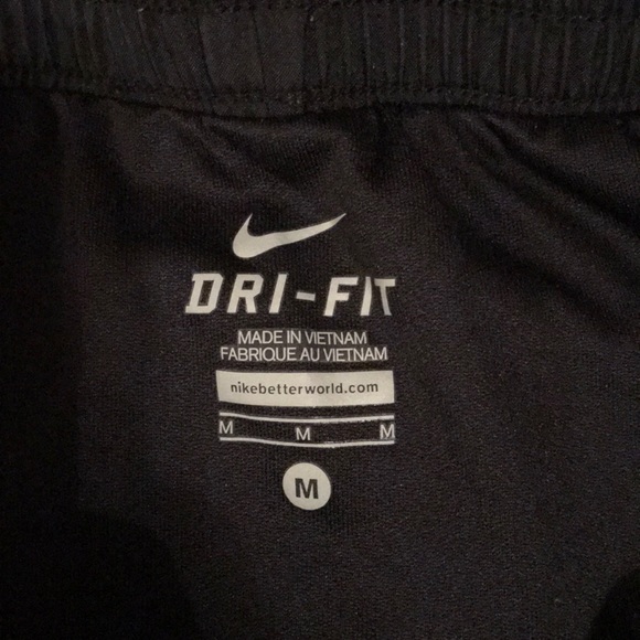 Nike dri-fit shorts - Picture 2 of 2